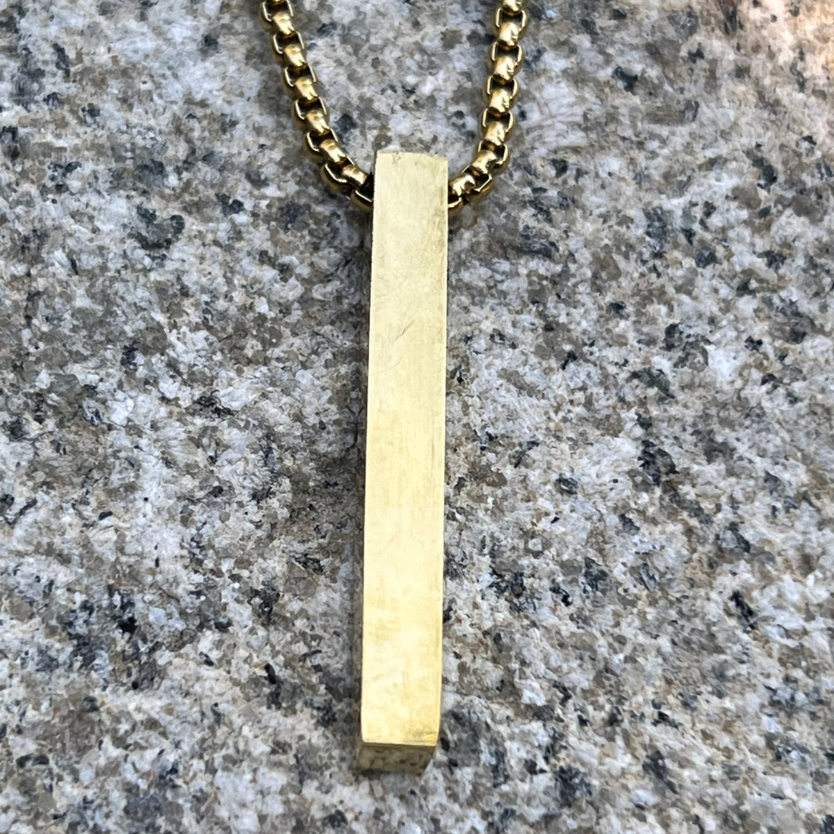Bar Pendant Necklace - Golden